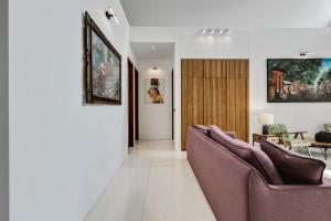Area soggiorno di New 3 BR Jungle Villa in gated community