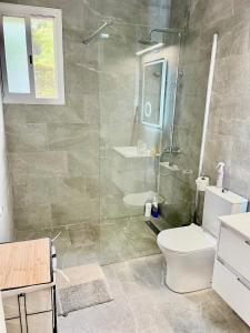 Ένα μπάνιο στο Pafia Crown-Jewel 2B, Pool, Prime Location, Paphos