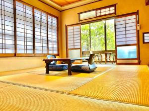 Posezení v ubytování 日本旅館　松亀荘