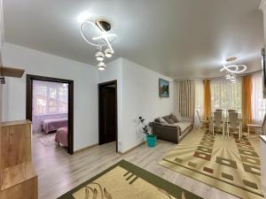 Gallery image of Raduga West 'Pearl' Apartment in Koshkolʼ