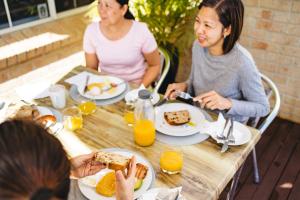 Makanan di atau berdekatan aparthotel ini