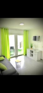 Posezení v ubytování Vip Deluxe Apartment Arian + 37 fotografií