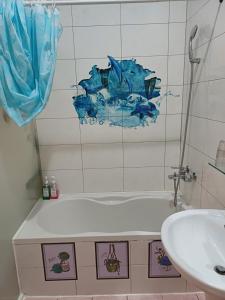 Kylpyhuone majoituspaikassa 永旺旅店 Yong Wong Hostel