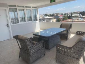 Rõdu või terrass majutusasutuses Aristo 2 Butik Hotel