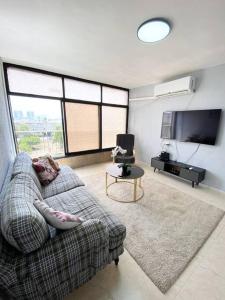 Galeriebild der Unterkunft Apartment on the Mermaid beach in Qiryat Yam