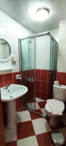 Koupelna v ubytování Dilhan Hotel