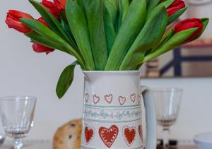 Fotografie z fotogalerie ubytování 1 Dolwen Farm Shop v destinaci Llysfaen