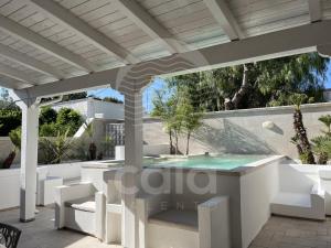 The swimming pool at or close to Villa Lux Bacino Grande - piscina privata By Cala Salento