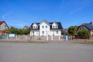 Το κτήριο όπου στεγάζεται  η παραθεριστική κατοικία