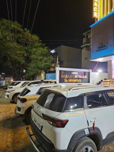 德奥加尔HOTEL MAA LAXMI PALACE的相册照片