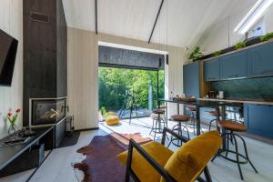 Μια τηλεόραση ή/και κέντρο ψυχαγωγίας στο Mur mur cottage