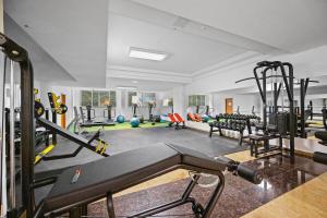 Das Fitnesscenter und/oder die Fitnesseinrichtungen in der Unterkunft Family Resort del Mar
