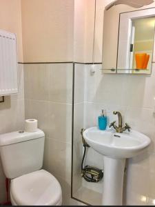 Kylpyhuone majoituspaikassa Vilari Odessa