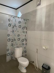 Koupelna v ubytování Akalanka Homestay