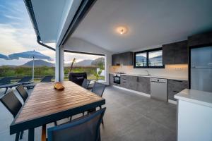 Η κουζίνα ή μικρή κουζίνα στο NEO Dalyan Residences - Villa