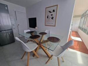 Μια τηλεόραση ή/και κέντρο ψυχαγωγίας στο Praia Santa Baia