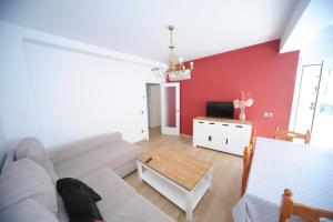 TV a/nebo společenská místnost v ubytování Zona Centro II Orangecosta