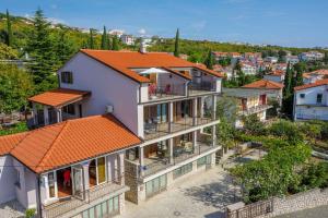 Budova, v ktorej sa apartmán nachádza