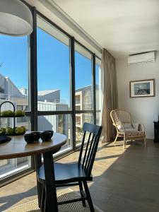 Χώρος καθιστικού στο IVIS House - Cozy Seaside Apartment at "Šventosios Vartai", J-4