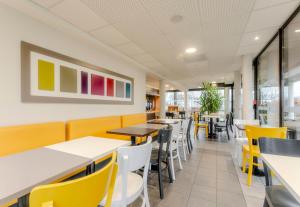 Ruang duduk di B&B HOTEL Arras