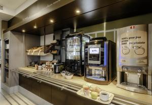 Kemudahan buat kopi dan teh di B&B HOTEL Arras