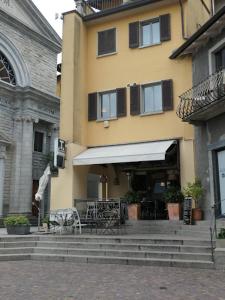 Imagen de la galería de Larian Chalet, en Moltrasio 21 fotos más