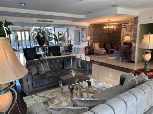 Khu vực ghế ngồi tại Calimbra Wellness Hotel Superior +70 ảnh