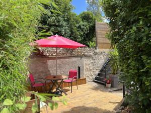 Ogród w obiekcie Gîte 3* Piscine Spa entre ZOO BEAUVAL FUTUROSCOPE CHATEAUX LOIRE