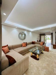 Photo de la galerie de l'établissement Charming Villa, Breathtaking Garden View, à Casablanca