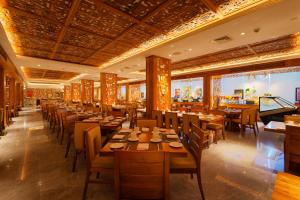 ห้องอาหารหรือที่รับประทานอาหารของ Araliya Beach Resort & Spa Unawatuna