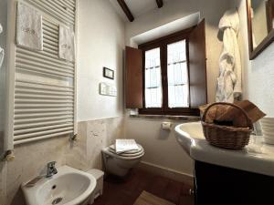 Koupelna v ubytování Agriturismo LeGi Toscana