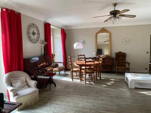 Χώρος καθιστικού στο Domaine de Labèque