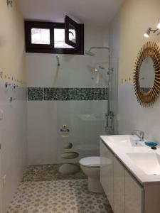 Bilik mandi di El Bar +18 gambar
