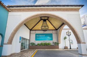 Фасад или вход в Occidental Torremolinos Playa
