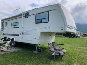 Gallery image of Mission Mountain Camper in Saint Ignatius
