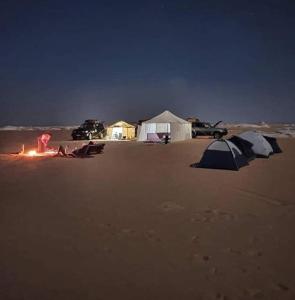 Gallery image of الصحراء البيضاء in Bawiti +17 photos