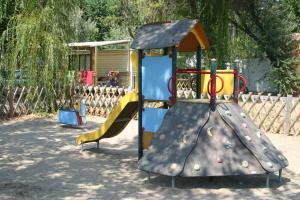 Herní místnost nebo prostor pro děti v ubytování Vias-Plage Camping Les Salisses Quality Holidays