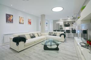 Kuchyňa alebo kuchynka v ubytovaní Apartamento Lagun Concha Beach