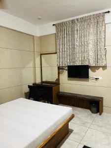 Gallery image of Woodland residency in Mettuppālaiyam