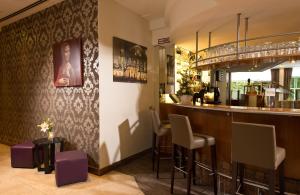 Lounge nebo bar v ubytování Leonardo Hotel Aachen