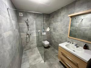 Koupelna v ubytování Apartmány Strážnice