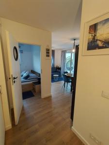 Ένα ή περισσότερα κρεβάτια σε δωμάτιο στο Apartament Nasza Przystań