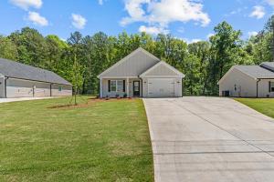 Το κτήριο όπου στεγάζεται  η παραθεριστική κατοικία