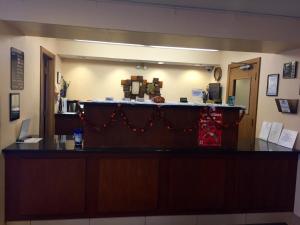 a waiting room with a cash counter in a hospital at Americas Best Value Inn Grand Forks in Grand Forks