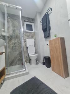 Ένα μπάνιο στο Marash apartman - stan na dan