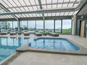 Πισίνα στο ή κοντά στο Luxury Lodge 53