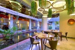 Restaurace v ubytování Grand Palladium Colonial Resort & Spa - All Inclusive