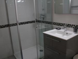 Appartement Châtel, 2 pièces, 6 personnes - FR-1-200-166にあるバスルーム