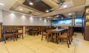 Restaurace v ubytování Treebo Grand Canyon By D2V