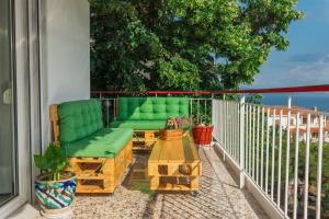 Balkon lub taras w obiekcie Mimoza's Sea View Apartment